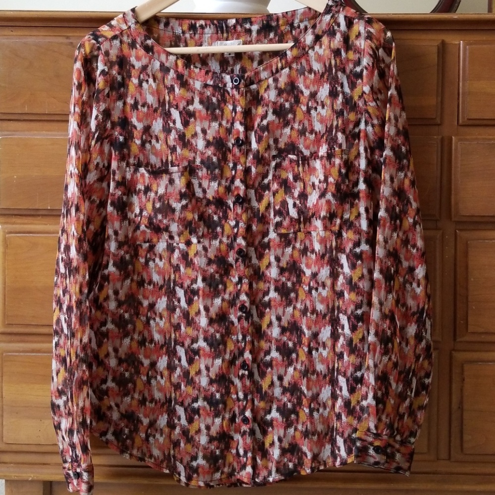⬇️ Ecote sheer button down long sleeves top sz S
